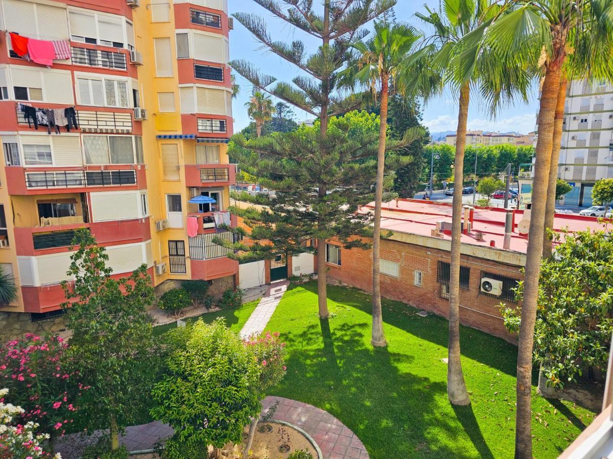 Estudio Vip Mediterraneo - Alojamientos La Torre Torre Del Mar Exterior foto